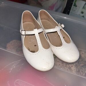 Papanatas white T strap Mary Jane’s size 31